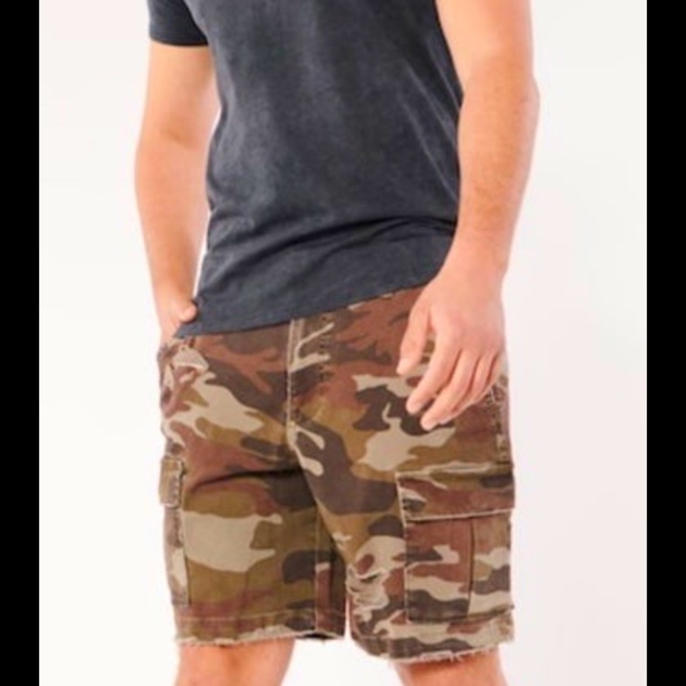 Hollisters Co 9" Camo Cargo Shorts